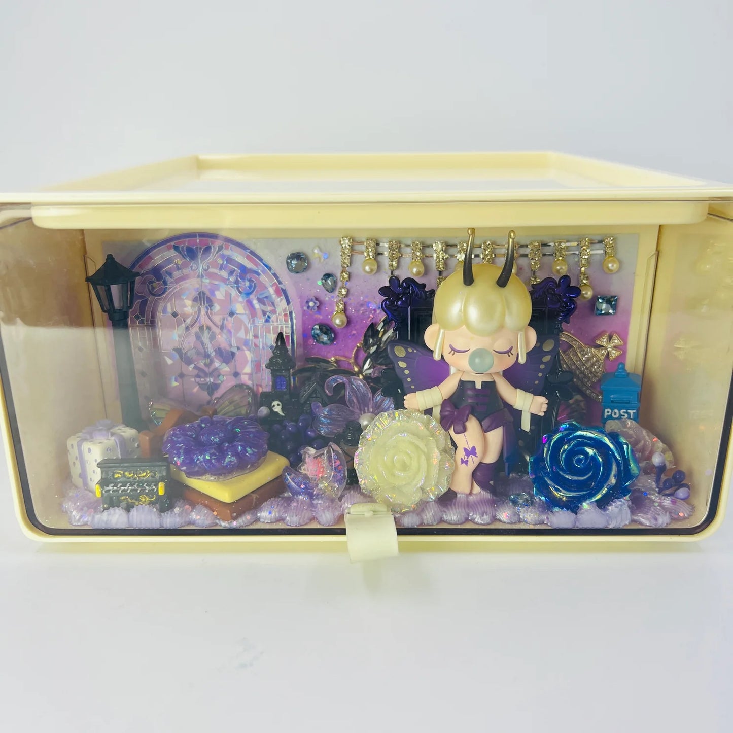 06- Blind Doll Storage Box